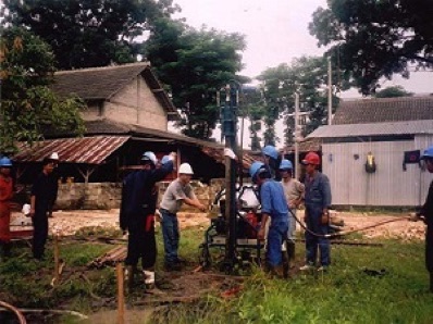 Легкий и мобильный ITH буровой инструмент